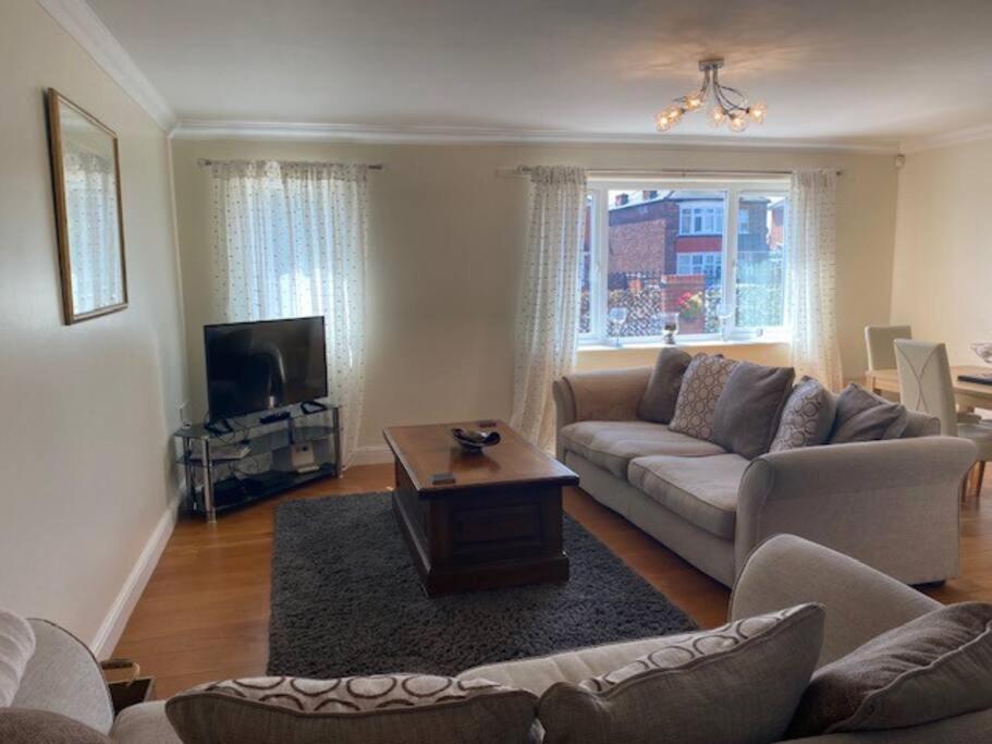Spacious 2 Bedroom Apartment Cleethorpes Kültér fotó